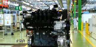 Fca Termoli, giro d’onore su tutta la linea produttiva per l’ultimo motore Fire 8 valvole