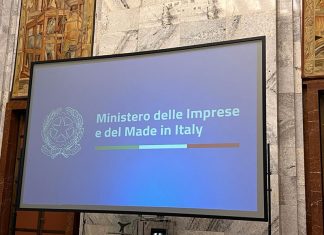 Mimit, oggi il tavolo con Stellantis, governo e sindacati, sul piano industriale