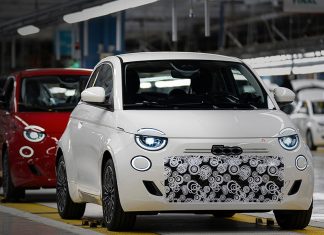 Stellantis Mirafiori, presentata la 500 ibrida