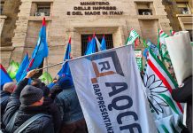 Produzione ai minimi storici e crescente concorrenza cinese, all’Ue l’onere di una correzione strutturale