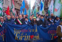 Torino industria e futuro, dalla piazza “Innamòrati di Torino” l’appello di AQCF-R