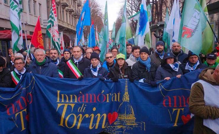 Torino industria e futuro, dalla piazza “Innamòrati di Torino” l’appello di AQCF-R